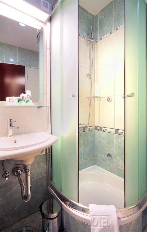 Hotel Turist Kraljevo Luaran gambar