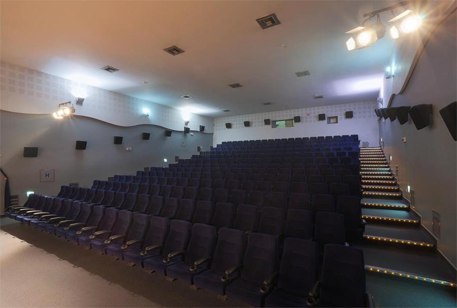 Hotel Turist Kraljevo Perniagaan gambar